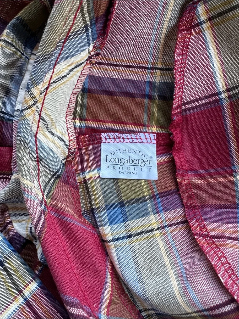 Longaberger Darning Basket (2001) with Liner and Protector